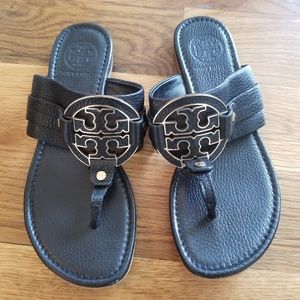 Tory Burch Amanda thong sandal